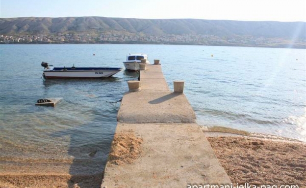 apartmani-jelka-pag_plaza_002