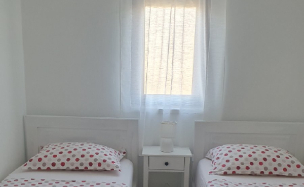 IMG-8b804a68fec0d881e2c5ebd63f047719-V