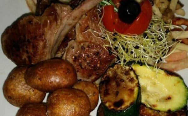 20400904_10213813545232941_1880627211_n